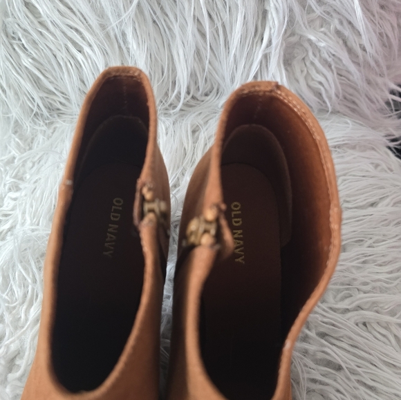 Old Navy Tan Ankle Boots - Picture 5 of 8